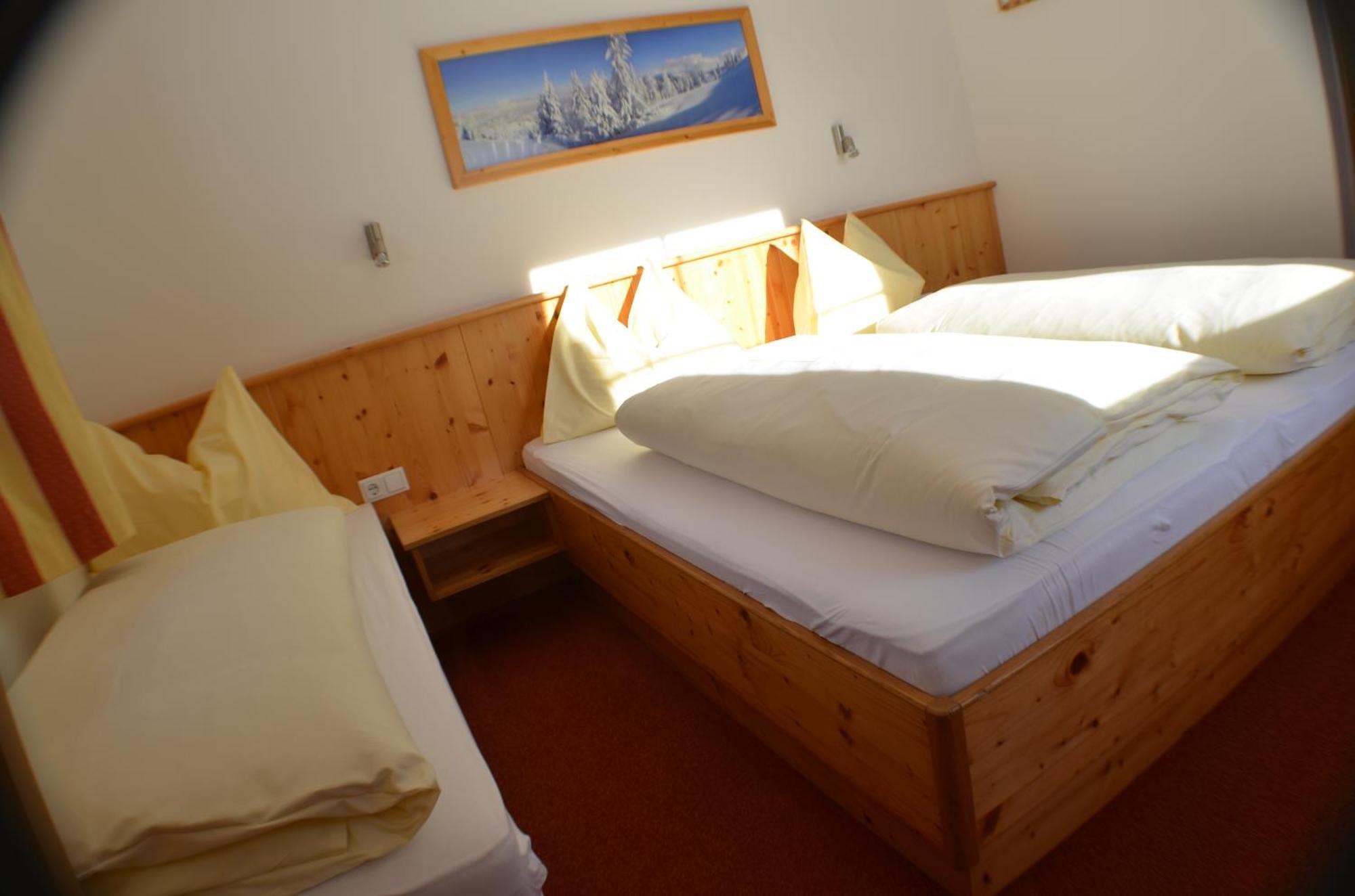 Hotel Starjet Flachau Zimmer foto